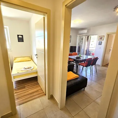 Apartment Tara *
